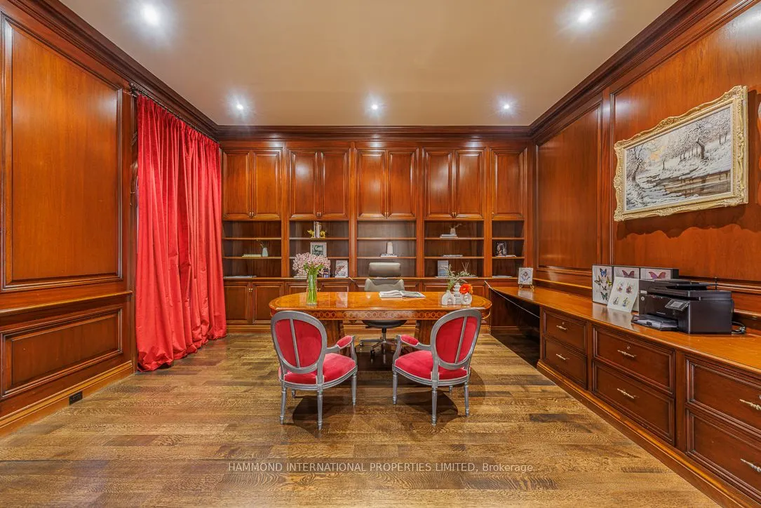32 Arjay Crescent