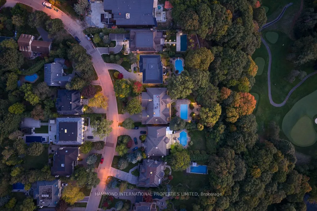 32 Arjay Crescent