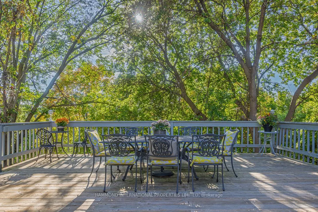 32 Arjay Crescent