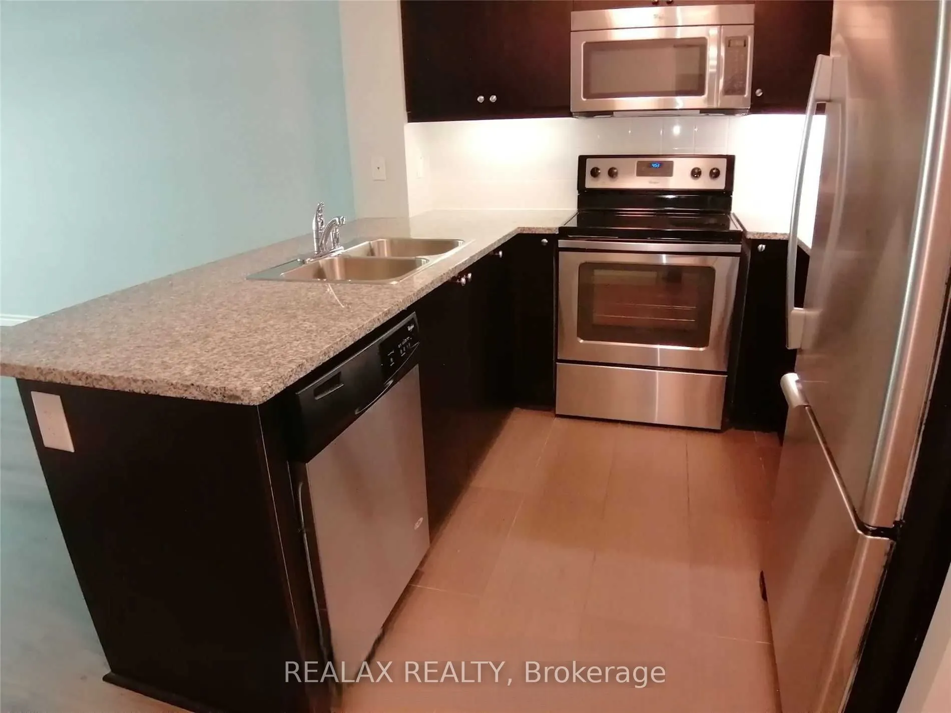 25 Lower Simcoe Street, #1102