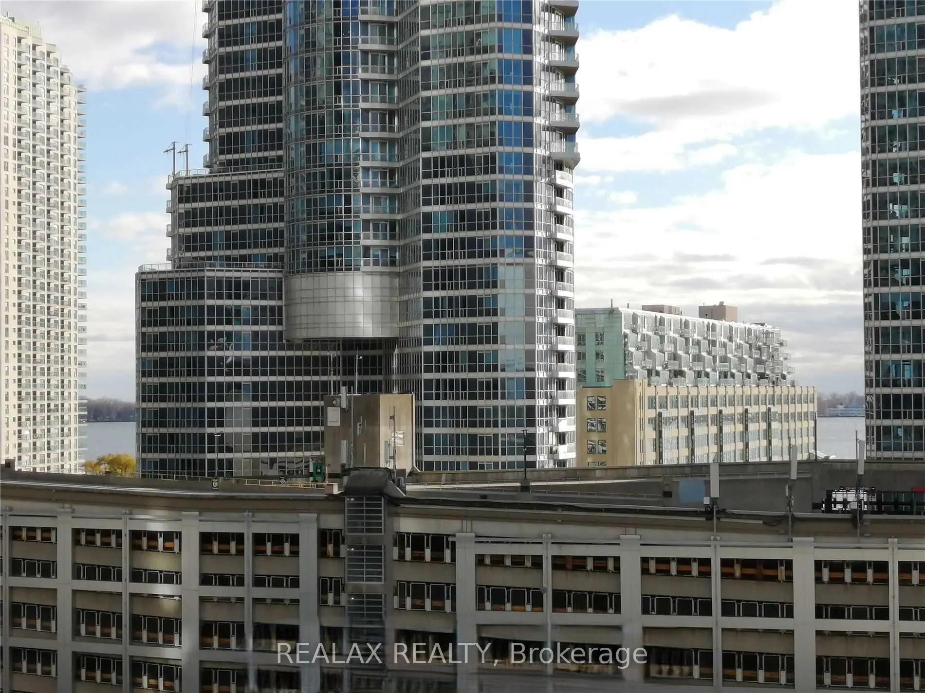 25 Lower Simcoe Street, #1102