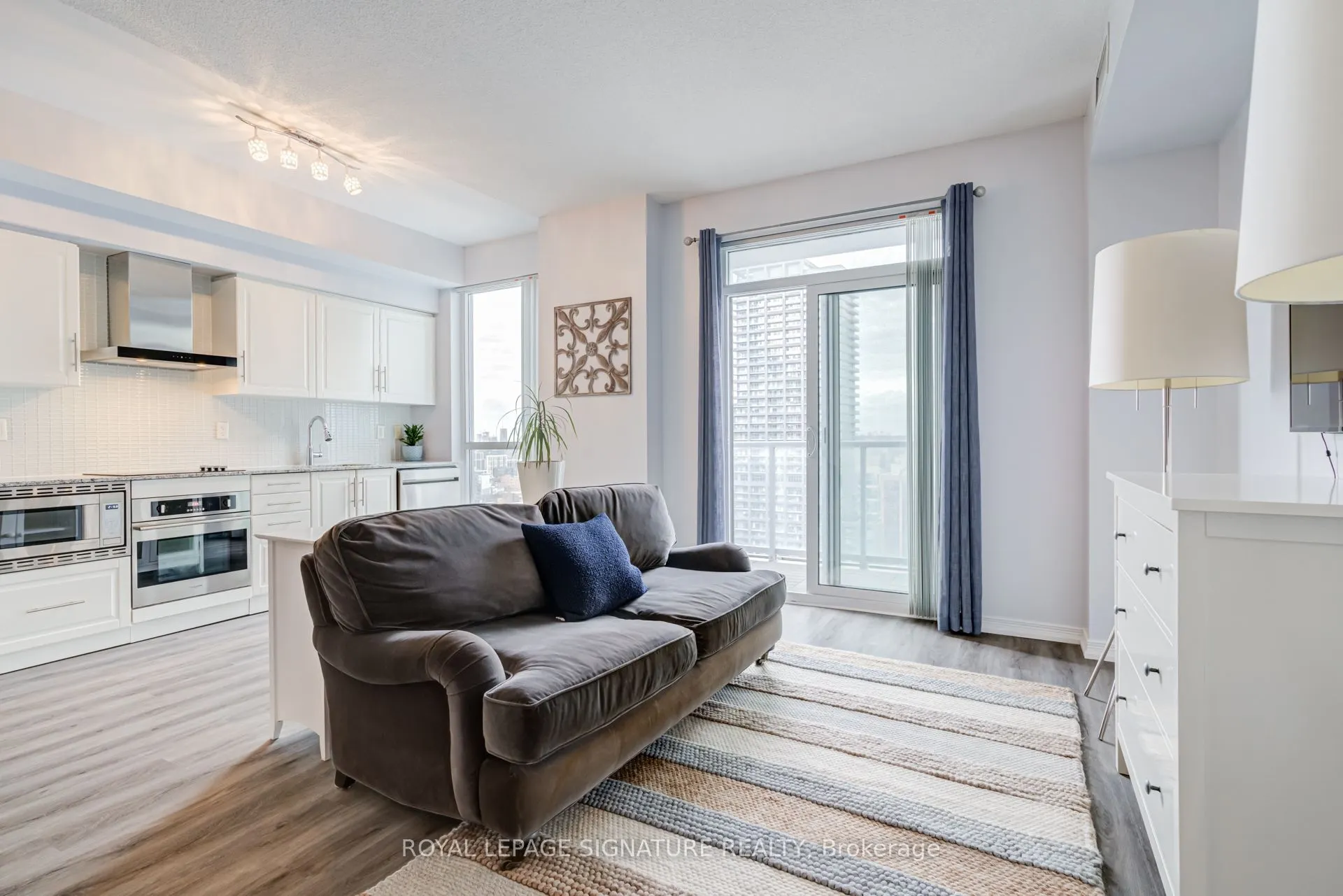 352 Front Street W, #2108