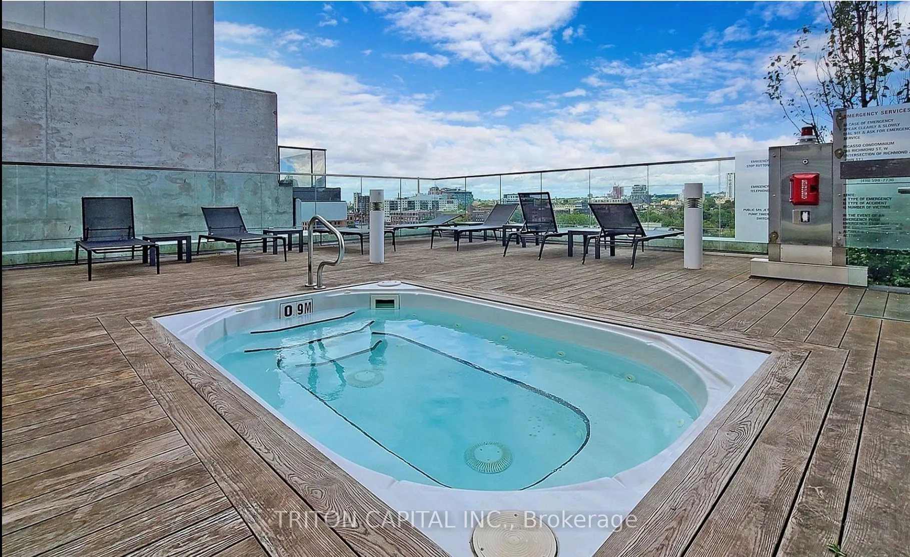 318 Richmond Street W, #3407