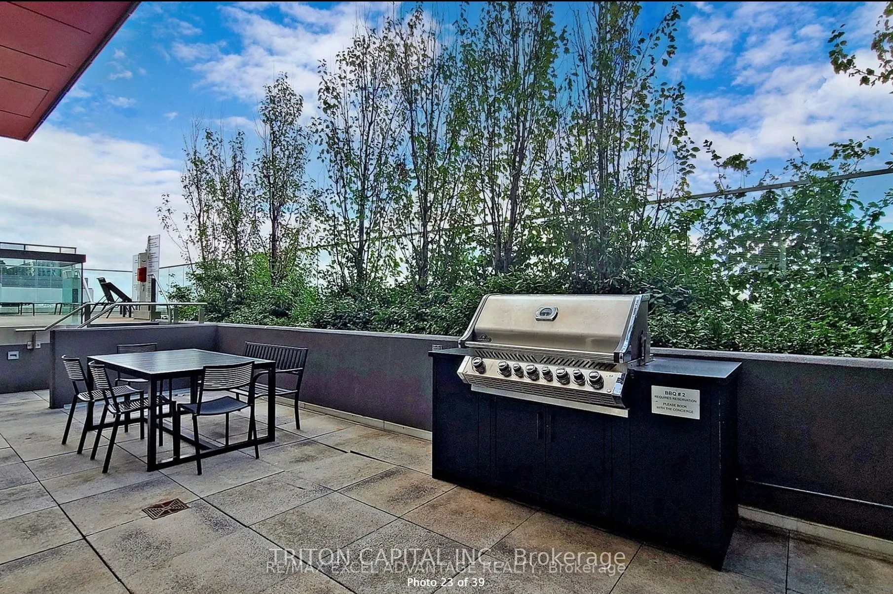 318 Richmond Street W, #3407