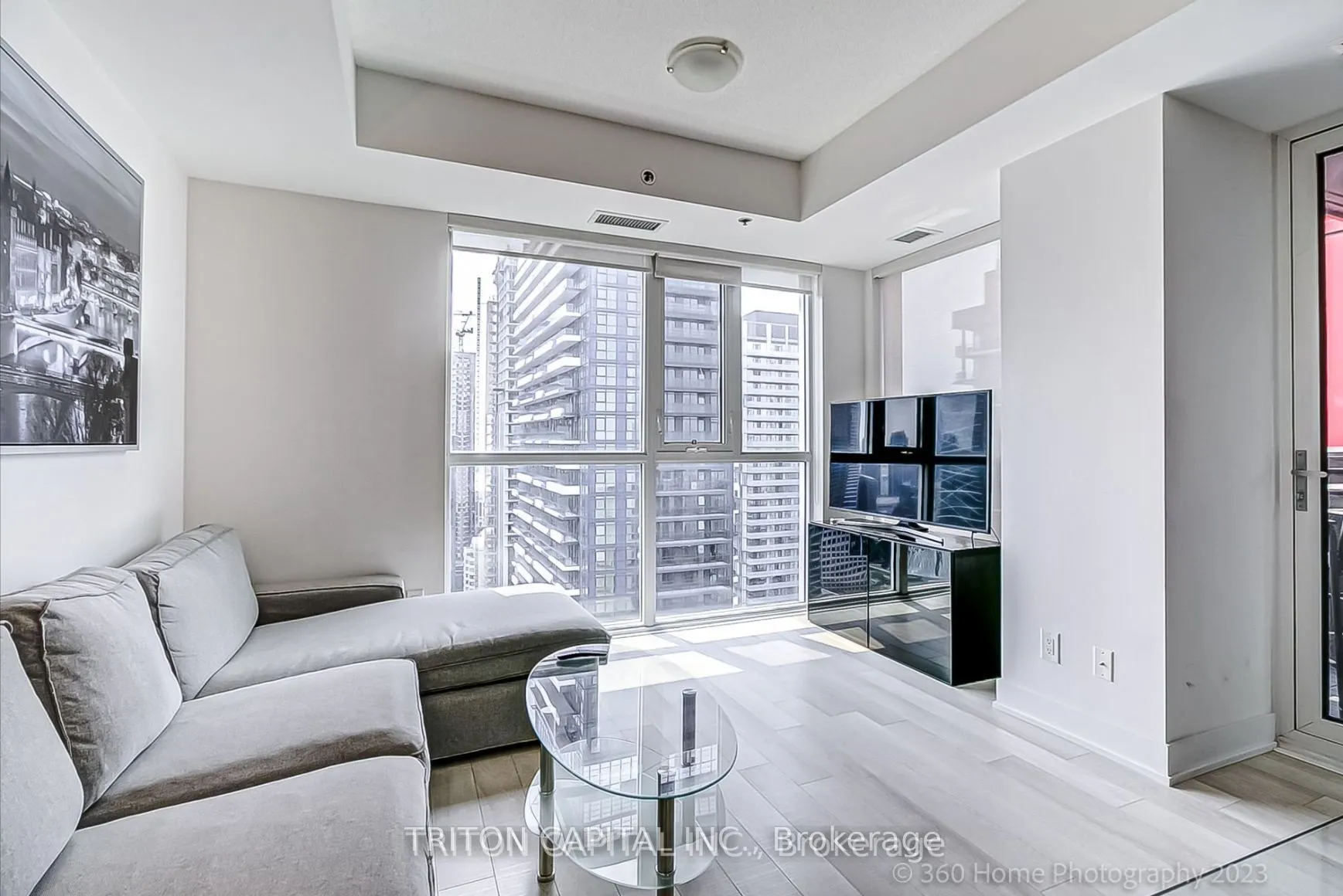 318 Richmond Street W, #3407