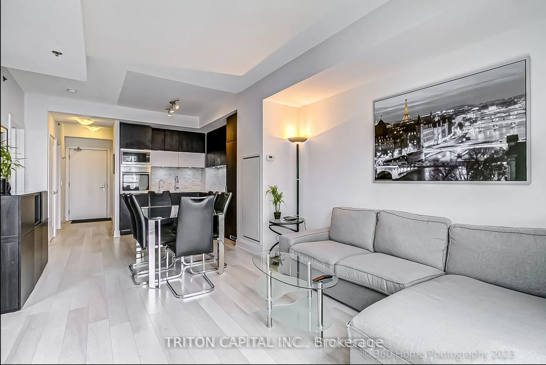 318 Richmond Street W, #3407