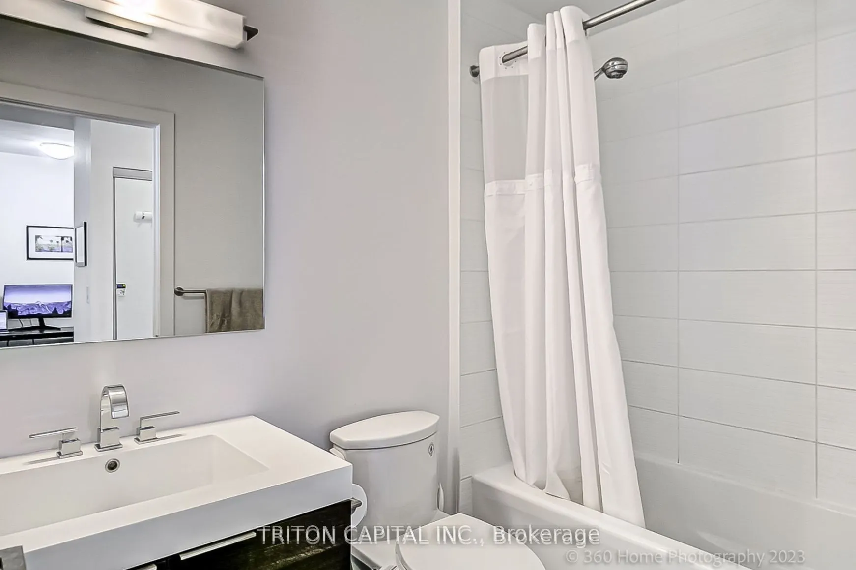 318 Richmond Street W, #3407
