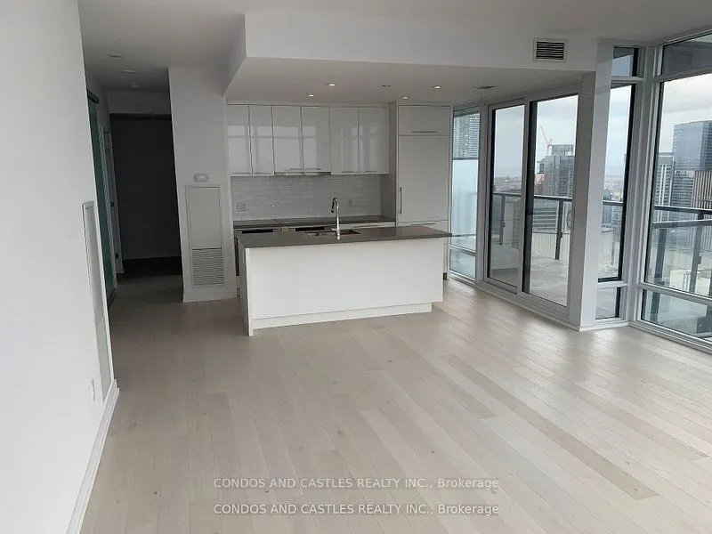 488 University Avenue, #3210