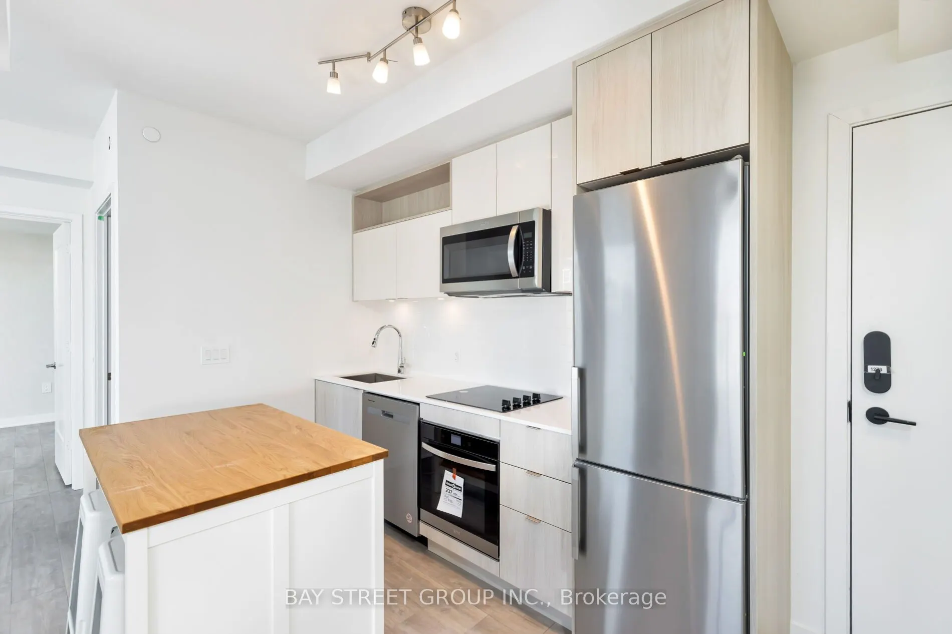 135 Lower Sherbourne Street, #1273