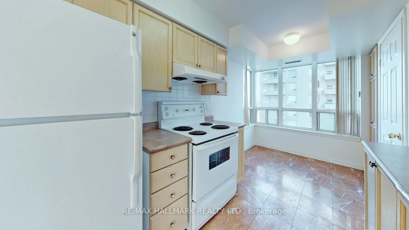 33 Empress Avenue, #1005