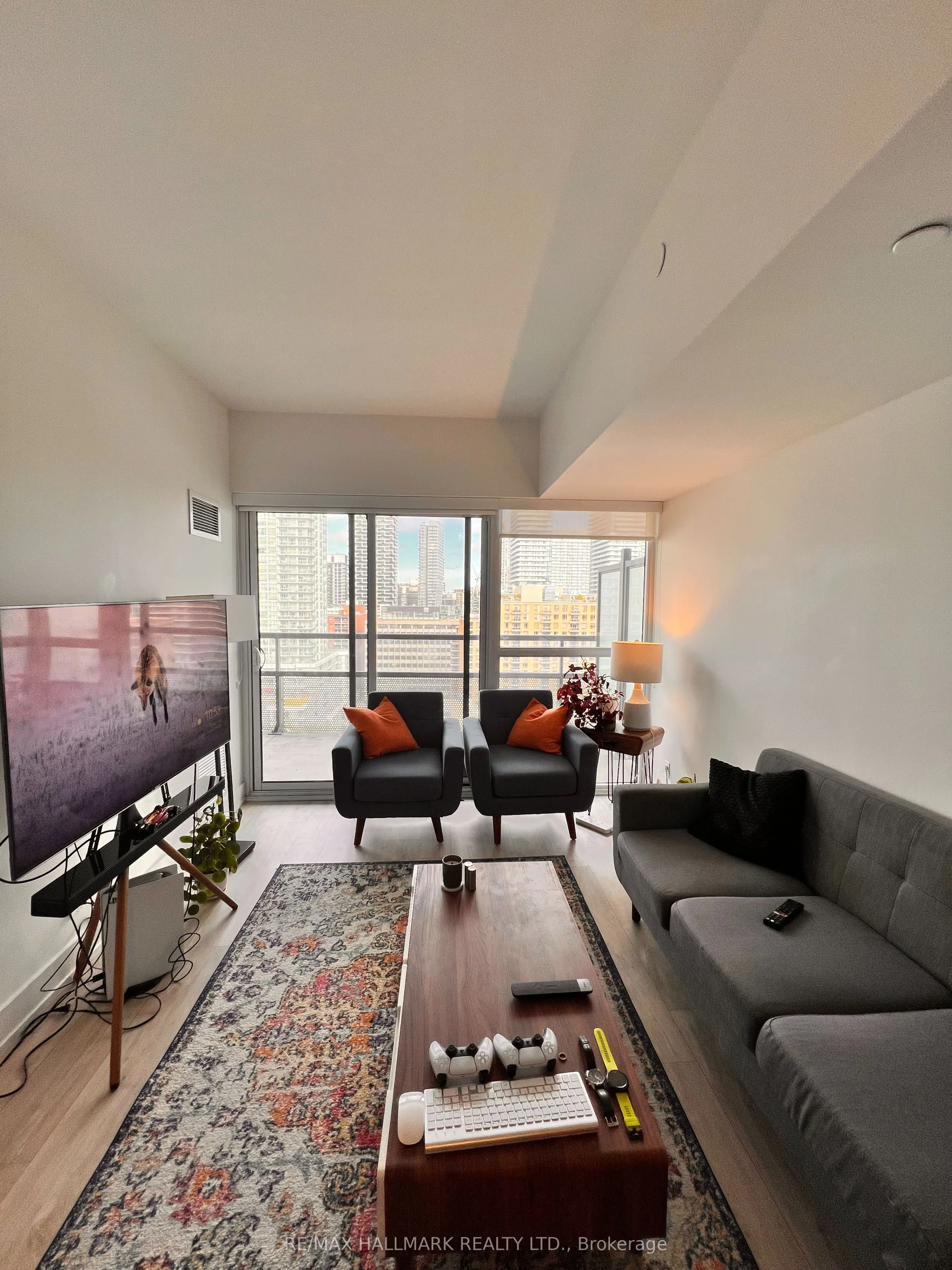 11 Lillian Street, #1508