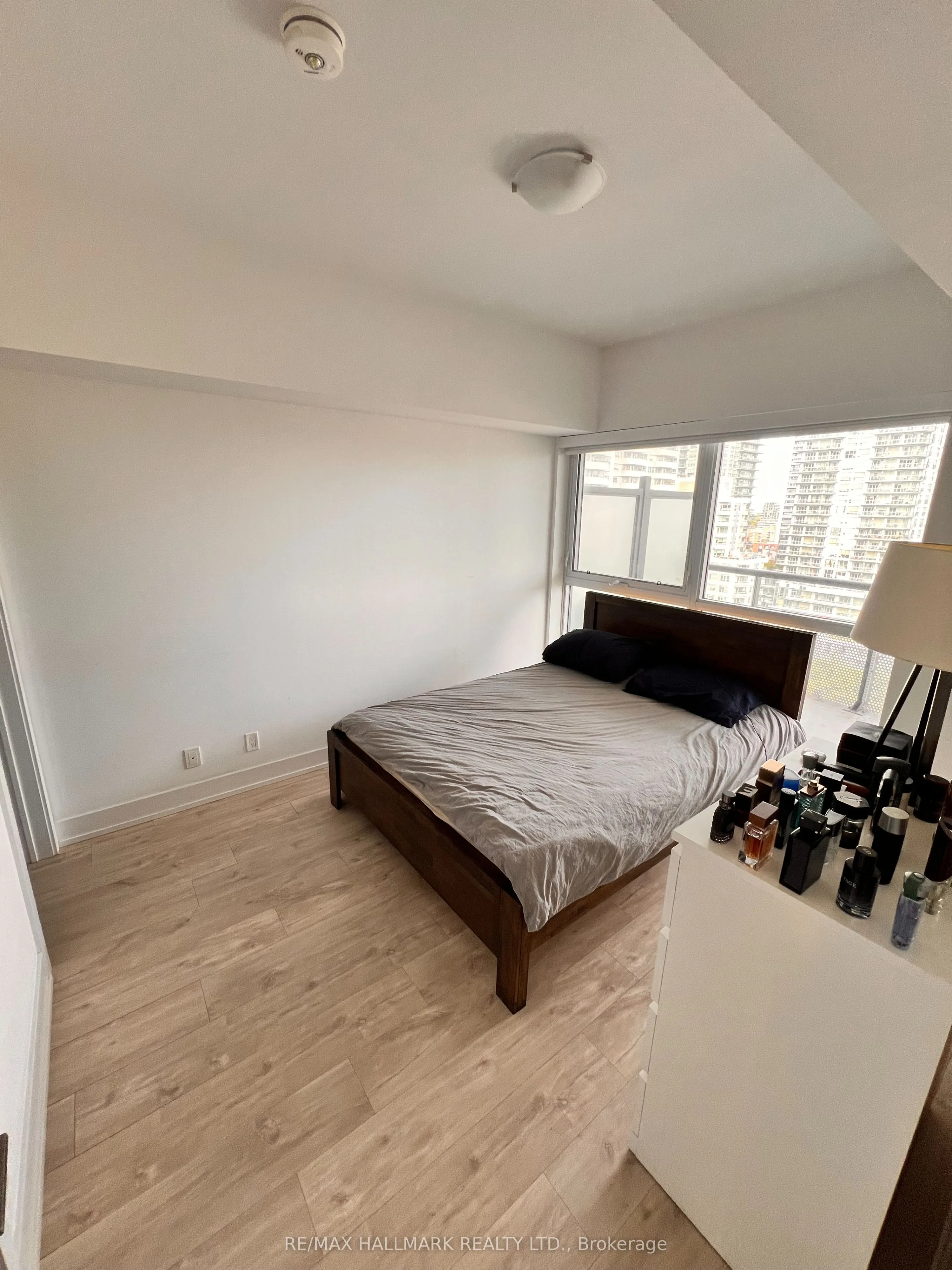 11 Lillian Street, #1508