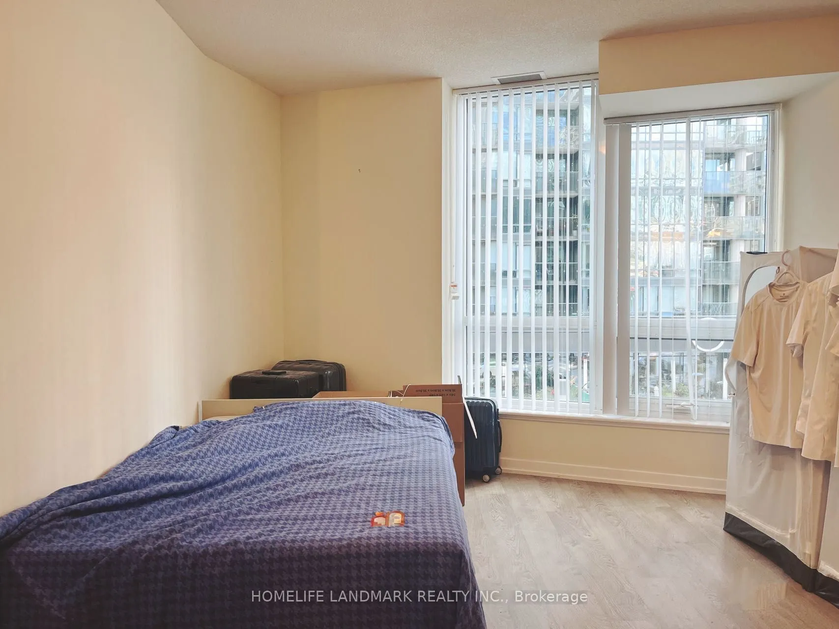 99 John Street, #207