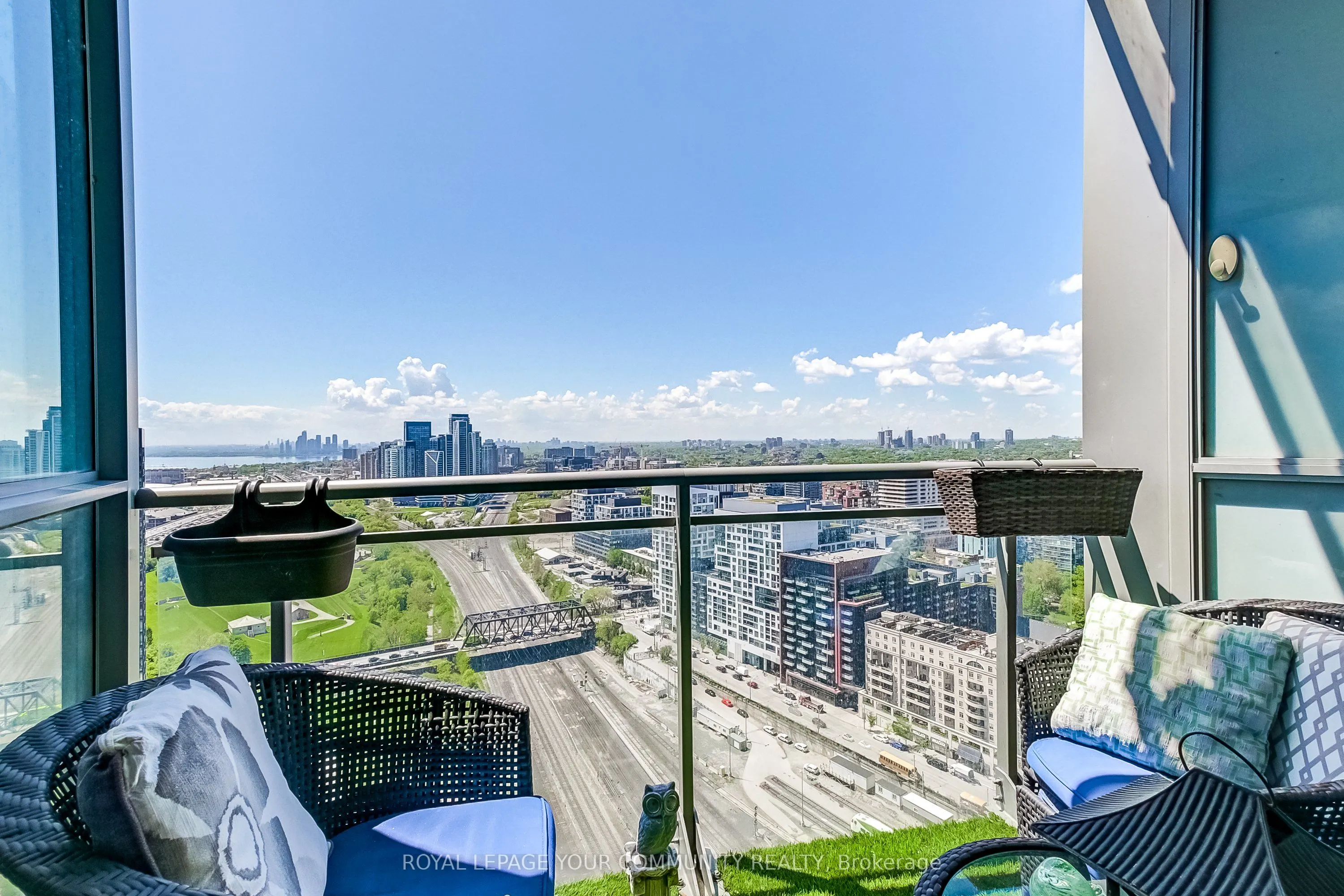 21 Iceboat Terrace, #3611