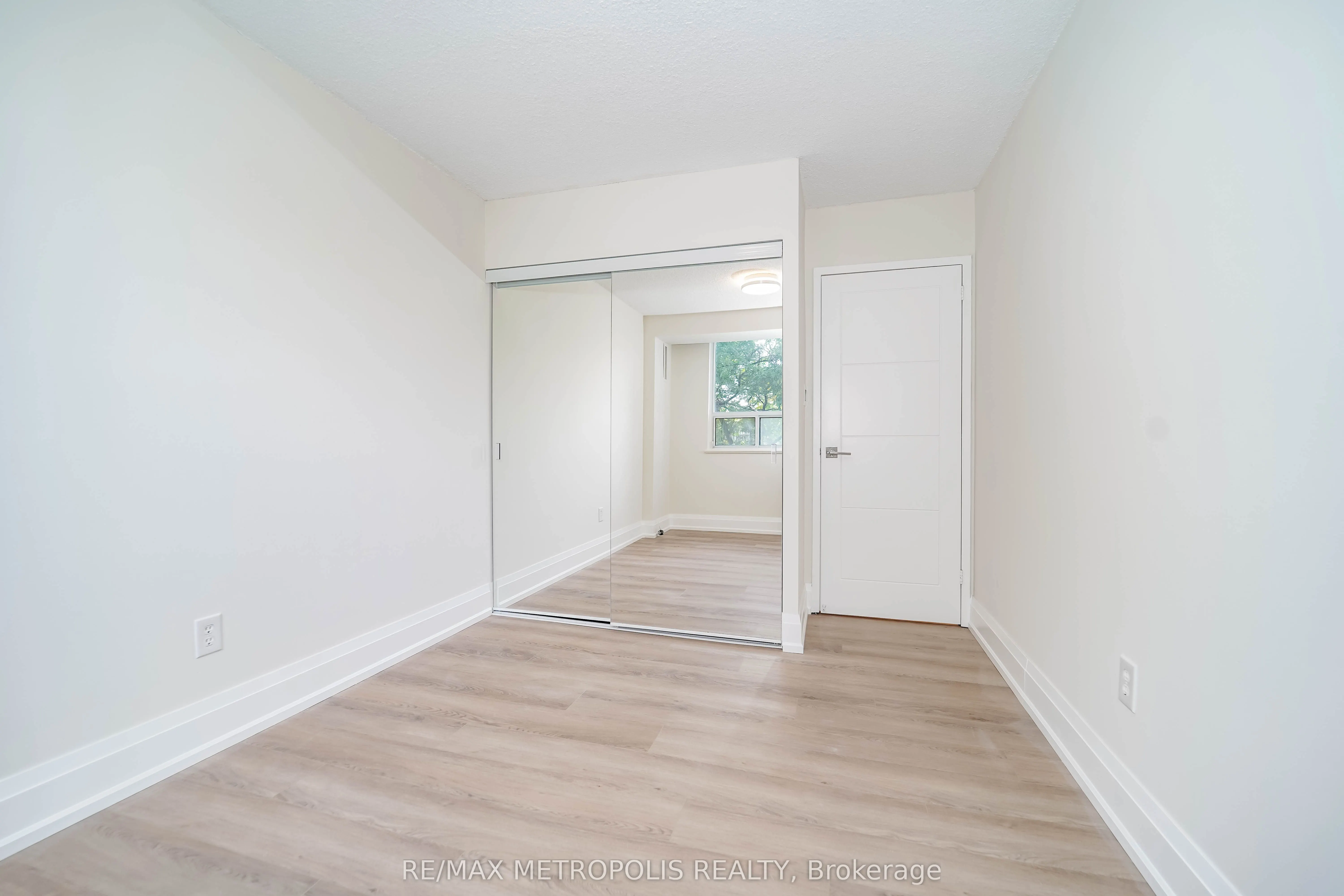 10 Muirhead Road, #206