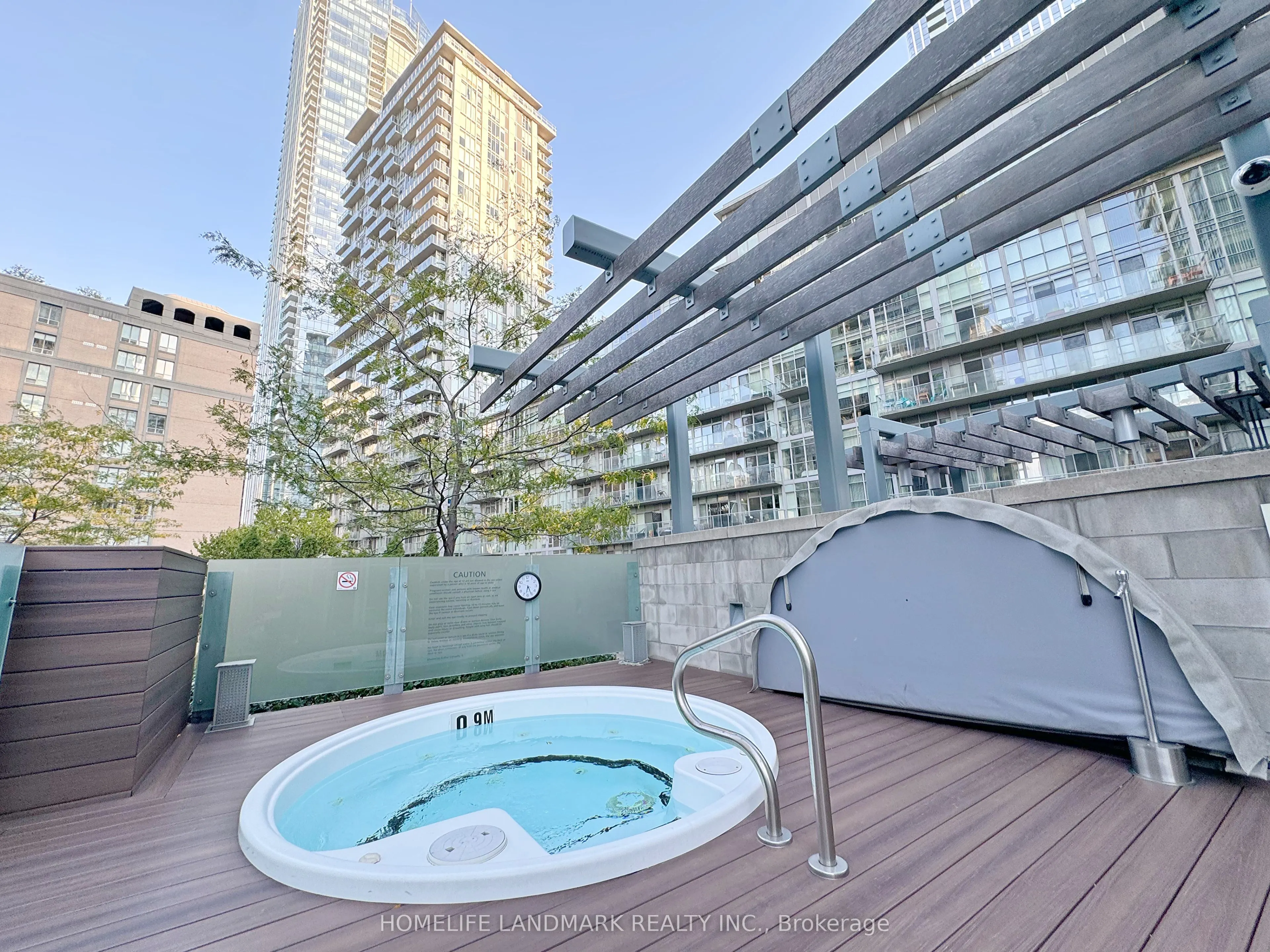30 Nelson Street, #418