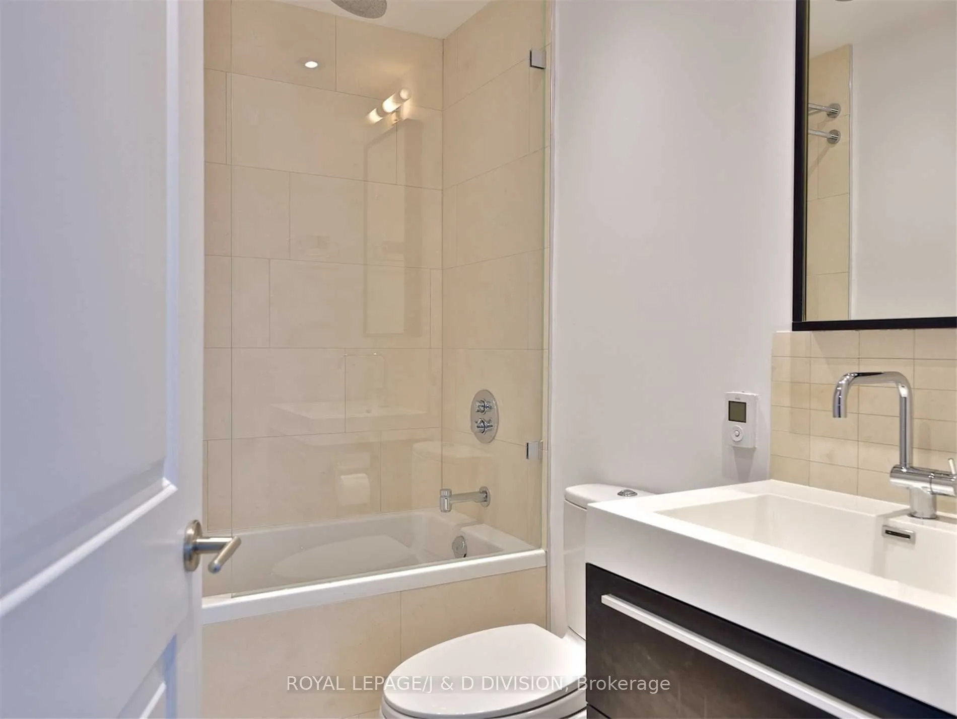 18 Yorkville Avenue, #3104
