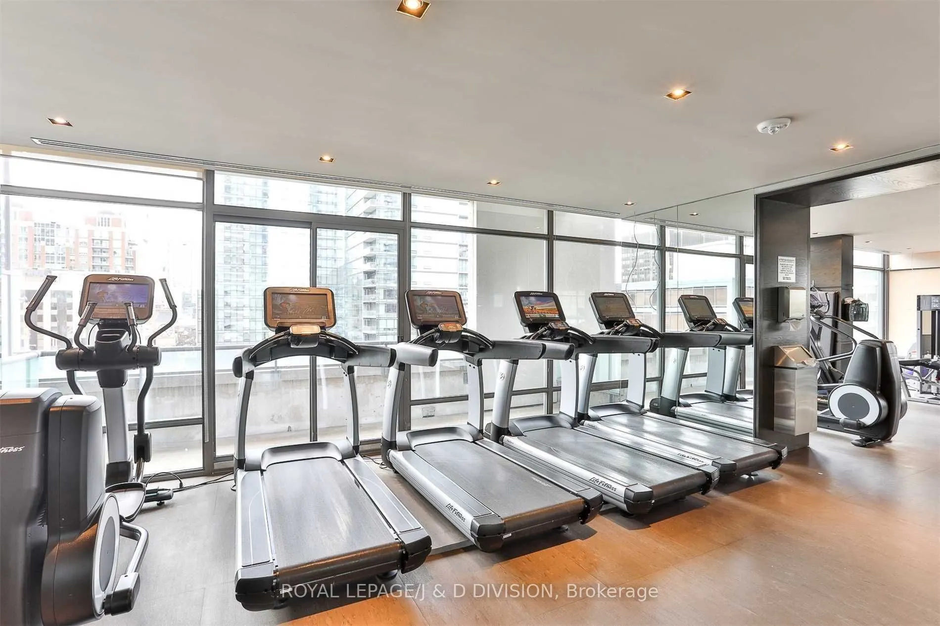 18 Yorkville Avenue, #3104