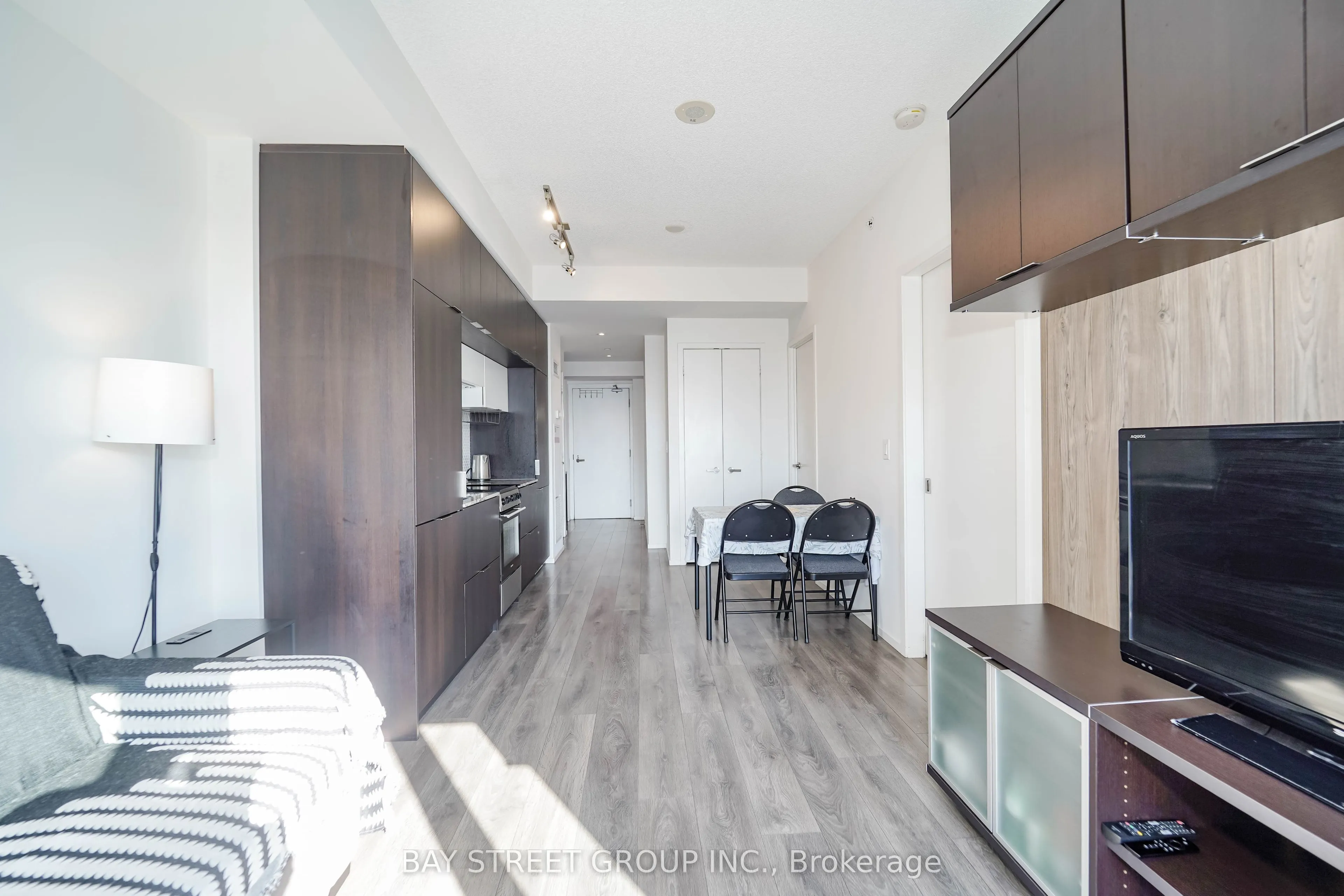159 Dundas Street E, #4302