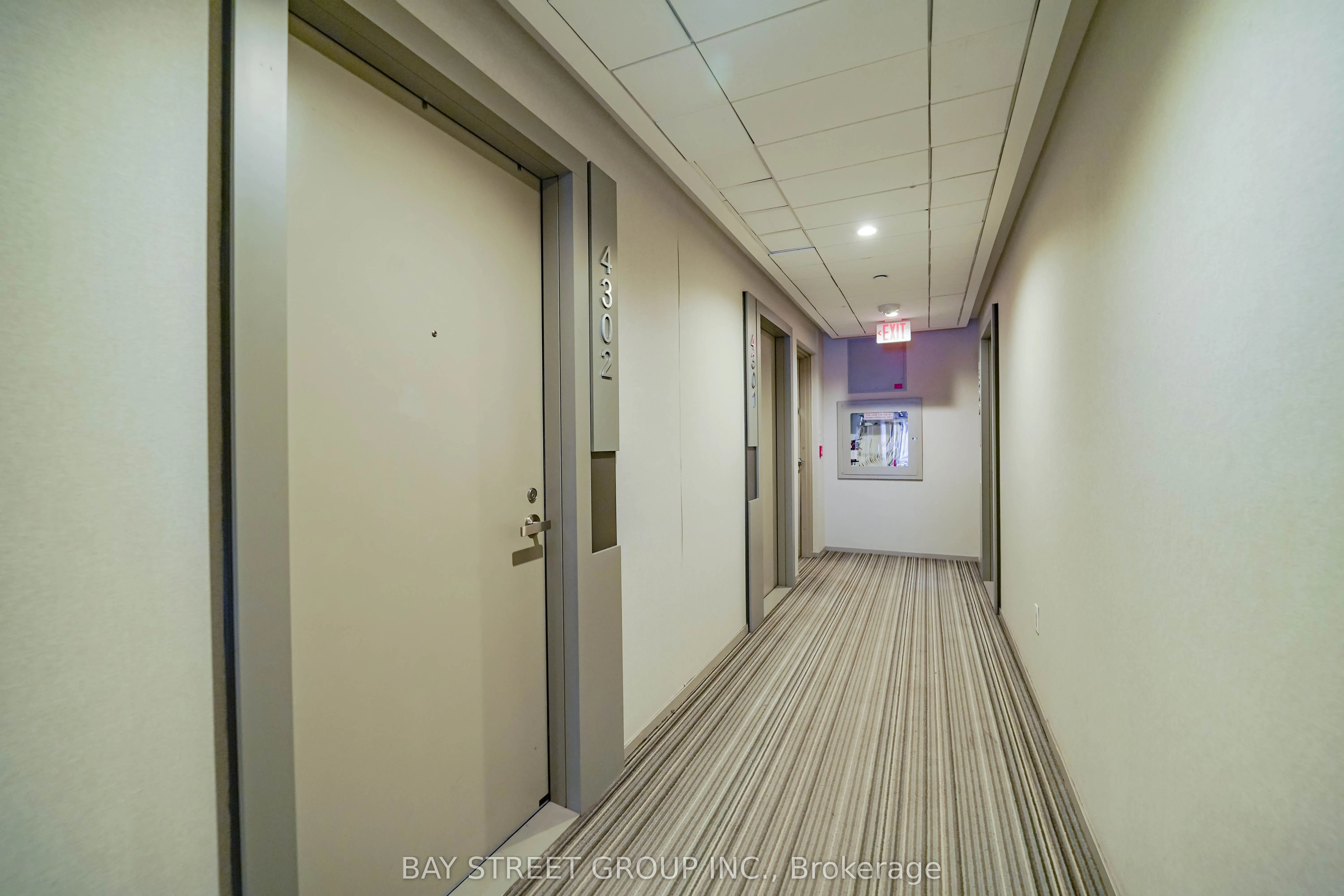 159 Dundas Street E, #4302