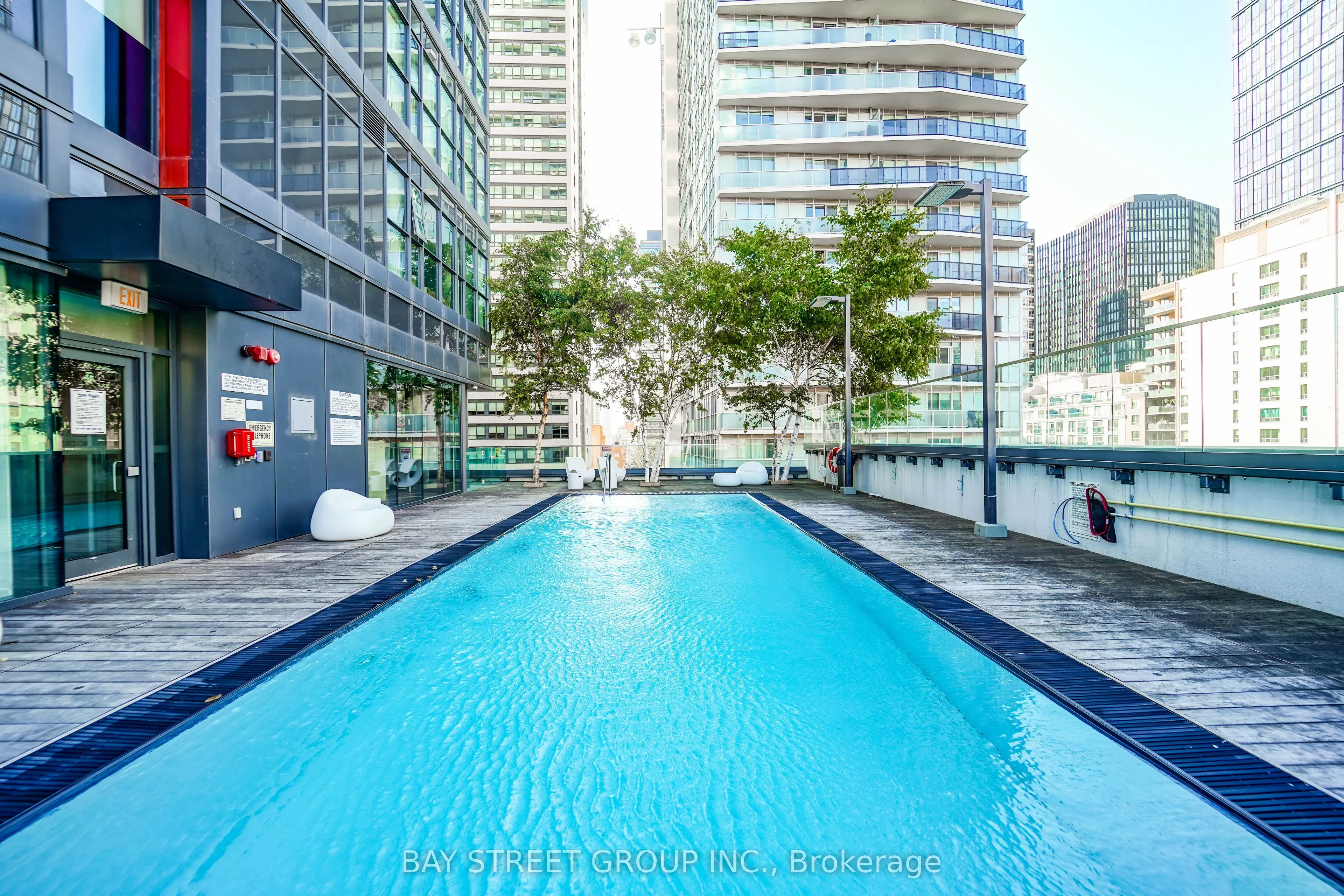 159 Dundas Street E, #4302