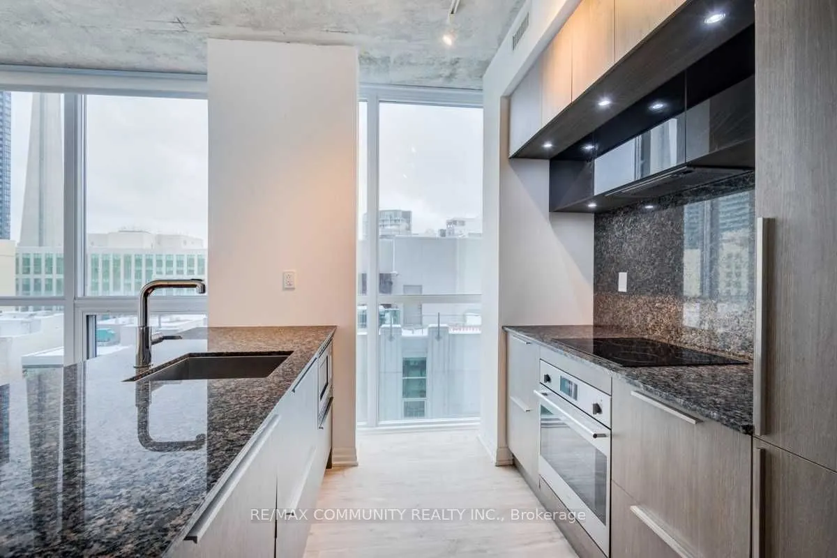 88 Blue Jays Way, #1605