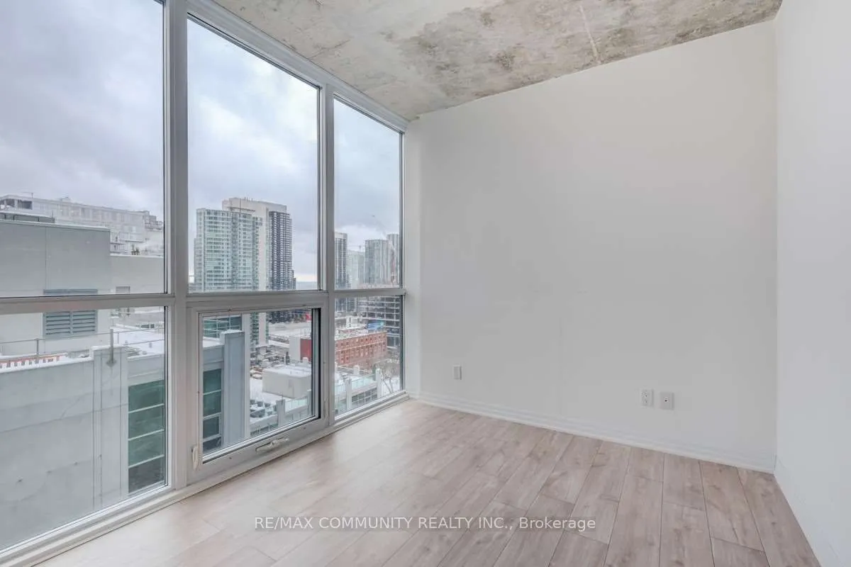 88 Blue Jays Way, #1605