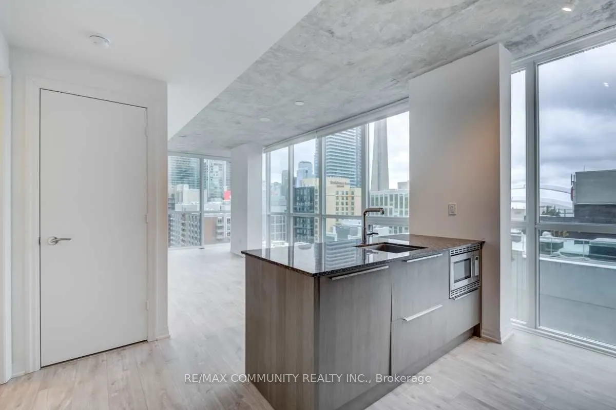 88 Blue Jays Way, #1605