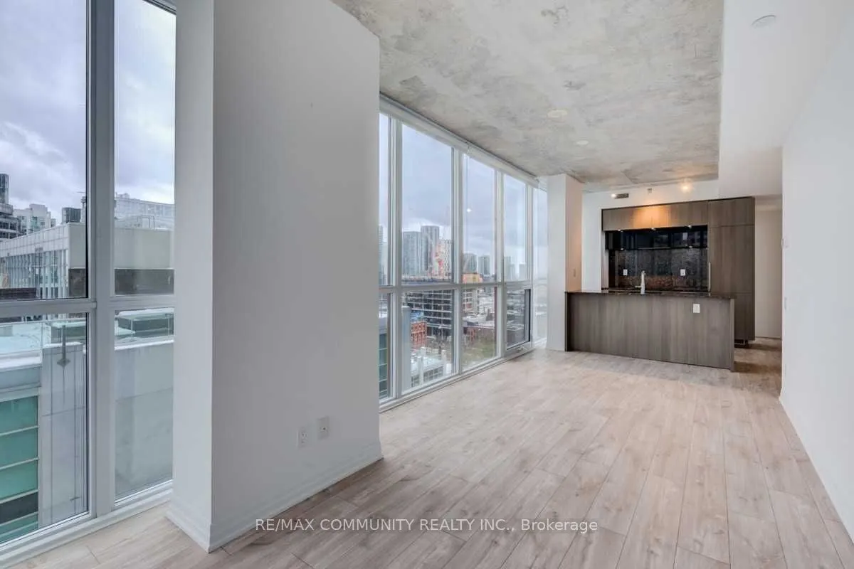 88 Blue Jays Way, #1605