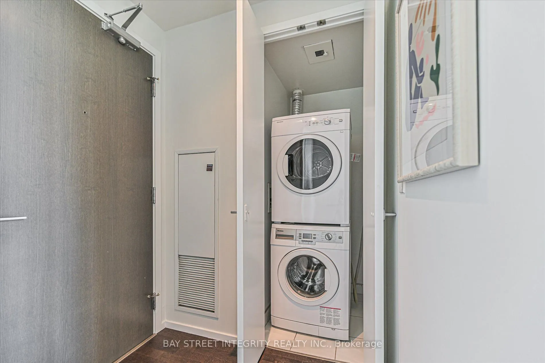 101 Charles Street E, #3203