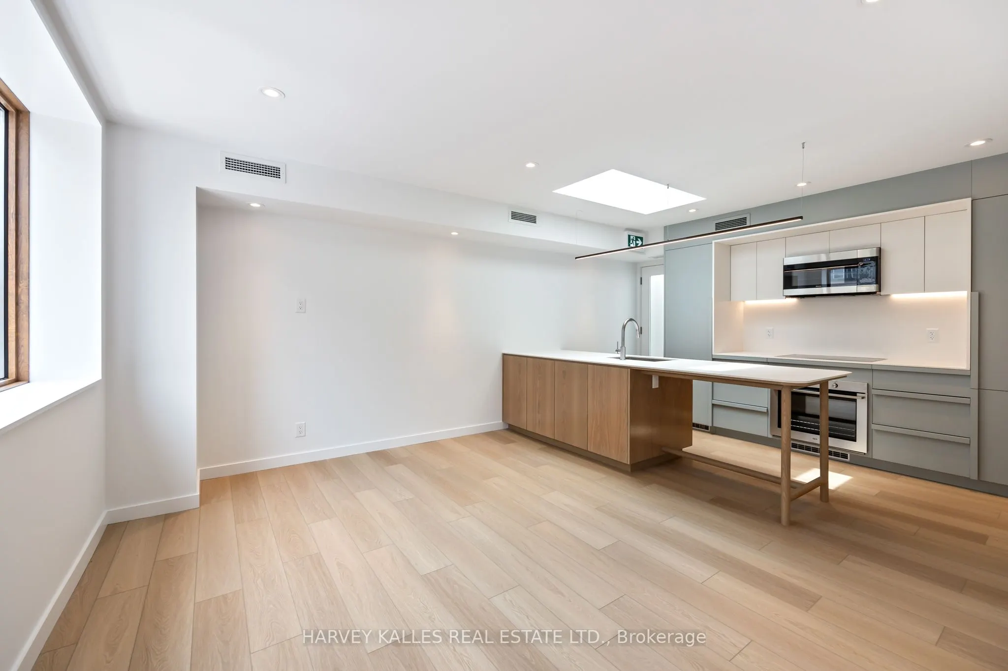 1730 Avenue Road, #2