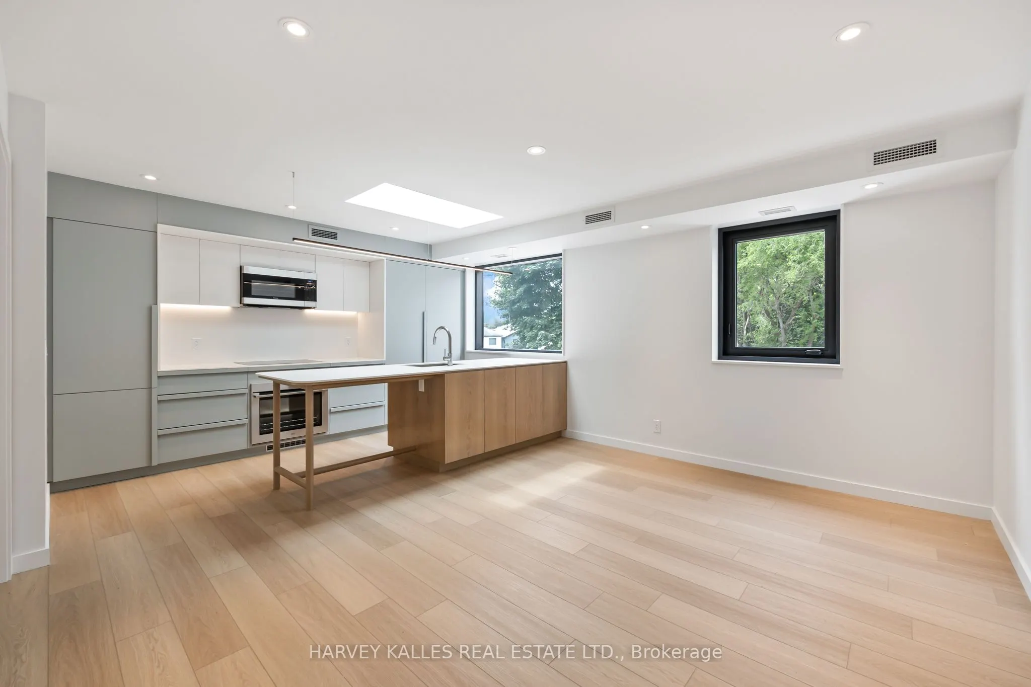 1730 Avenue Road, #2