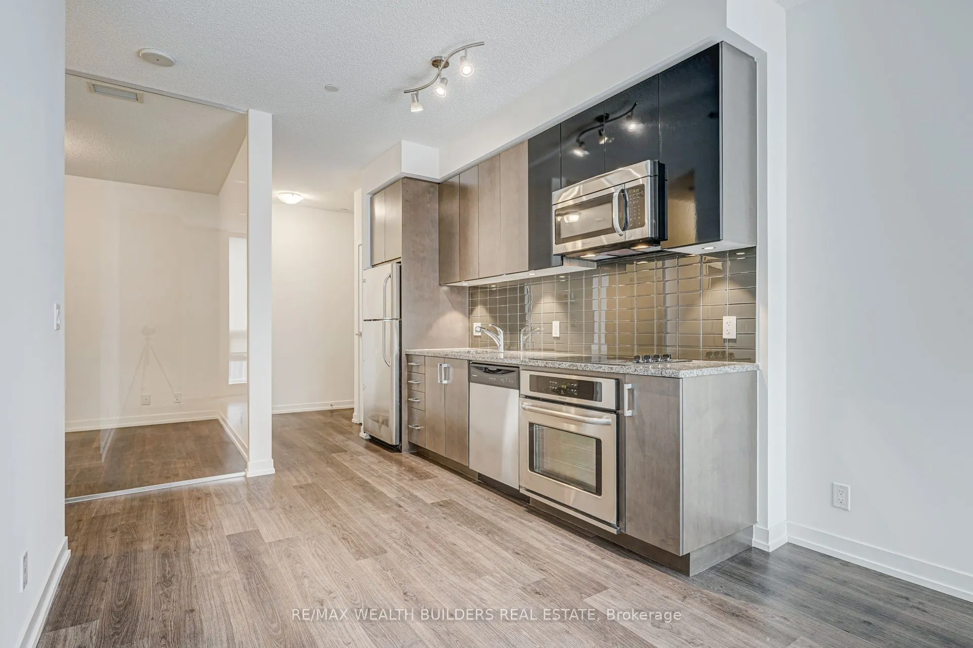 98 Lillian Street, #625