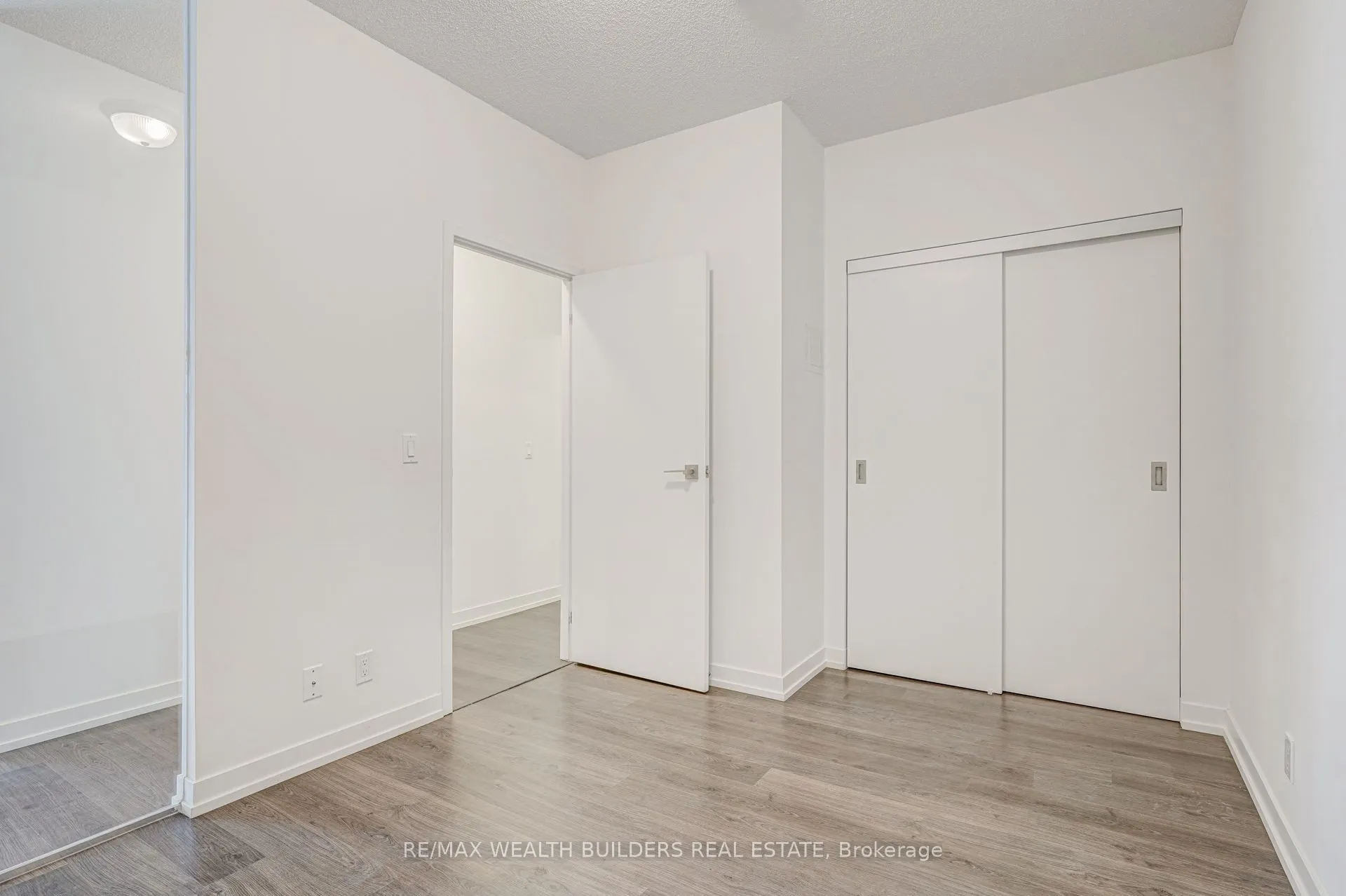 98 Lillian Street, #625