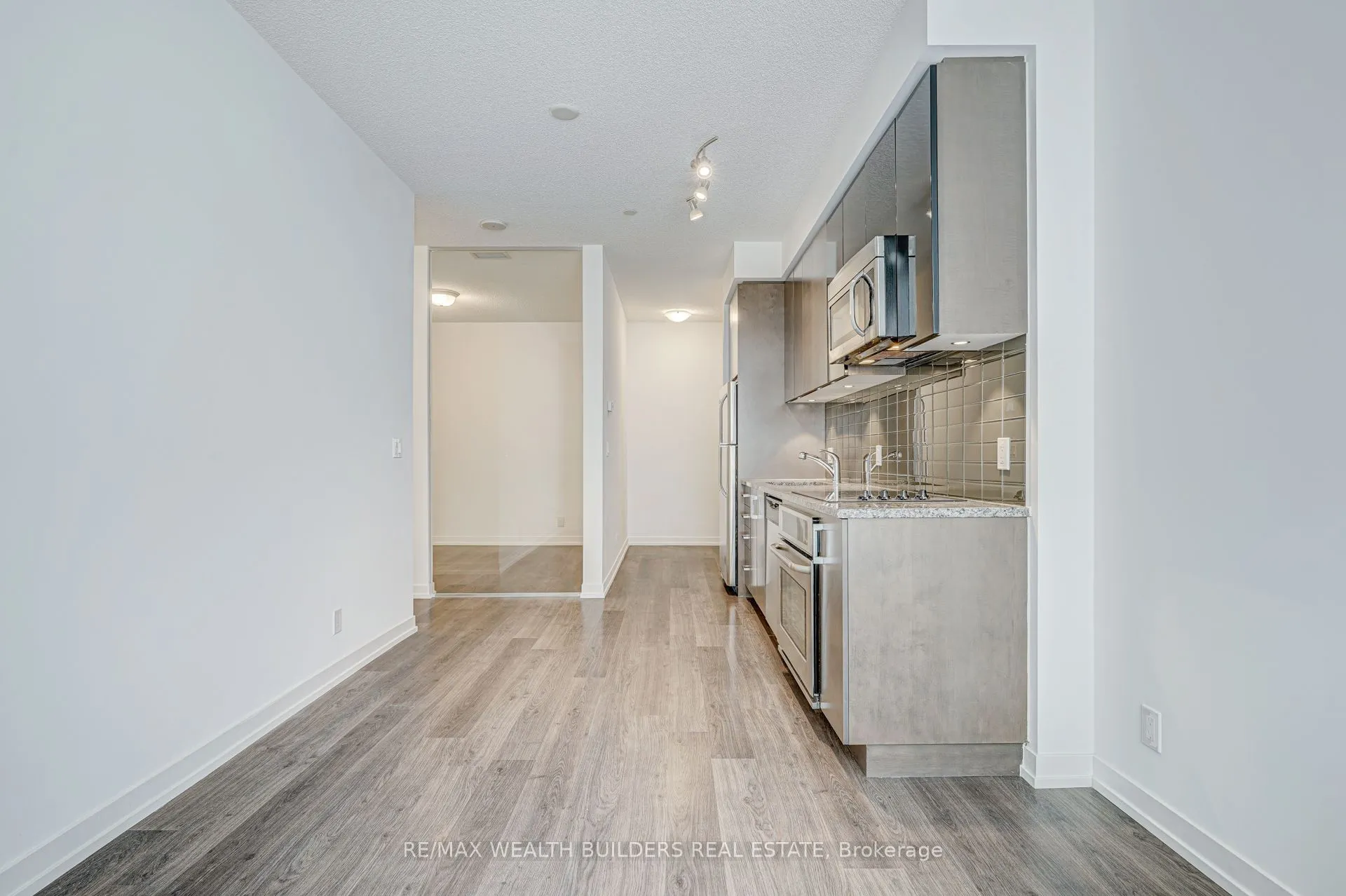98 Lillian Street, #625