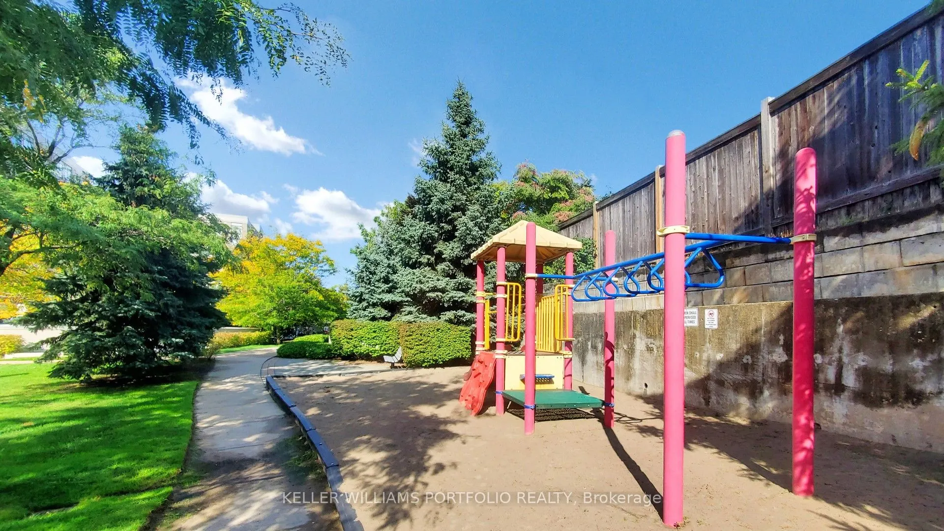 1730 Eglinton Avenue E, #206