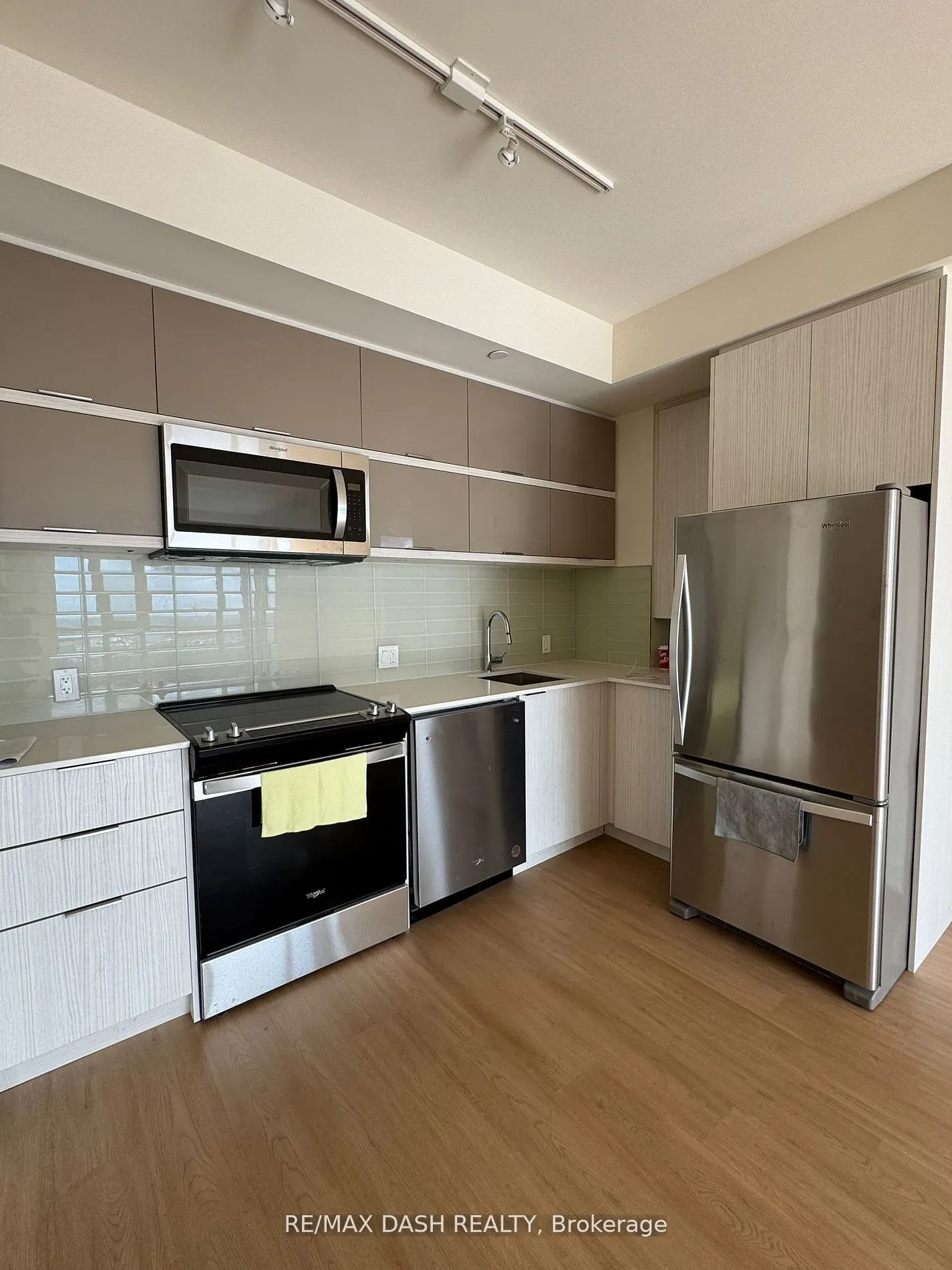 10 Deerlick Court, #1702