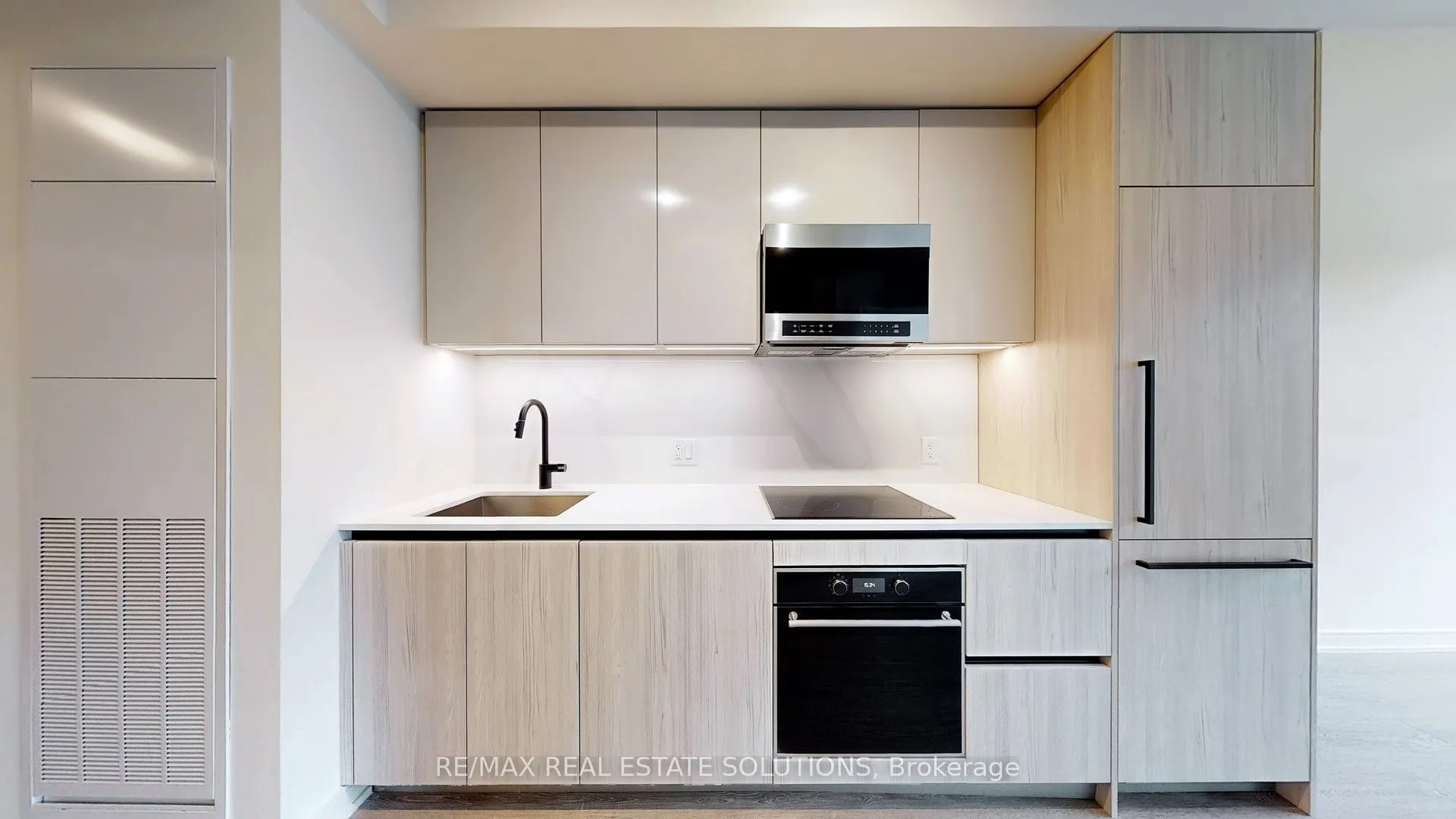 425 Front Street E, #411