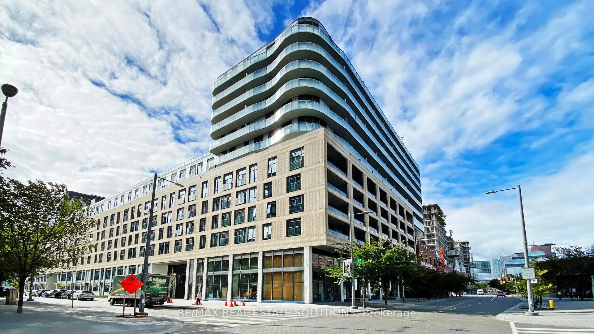 425 Front Street E, #411