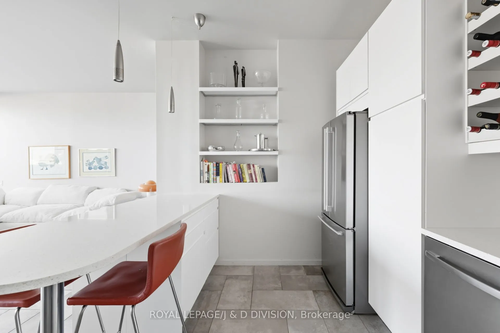 160 Baldwin Street, #610