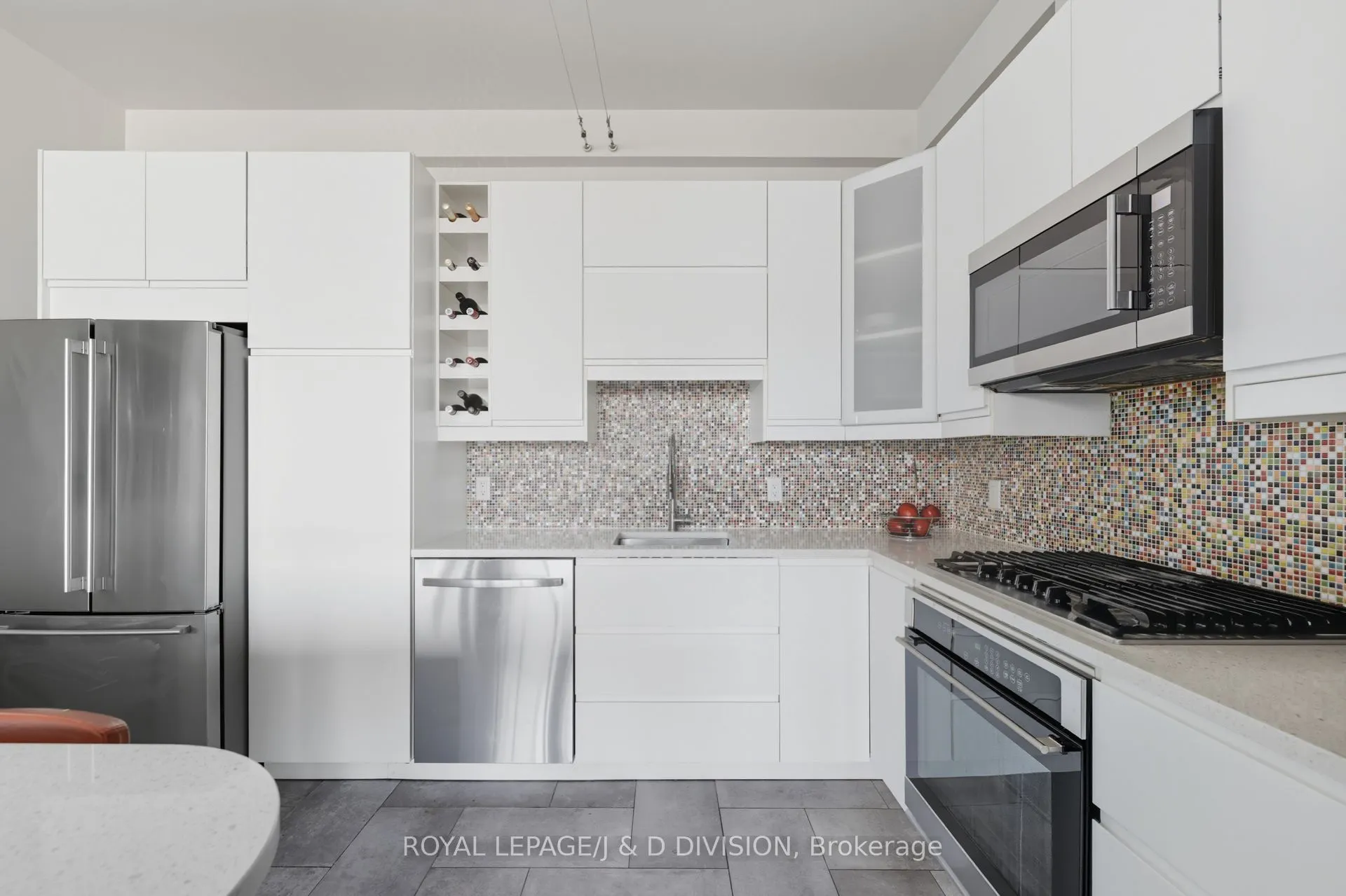 160 Baldwin Street, #610