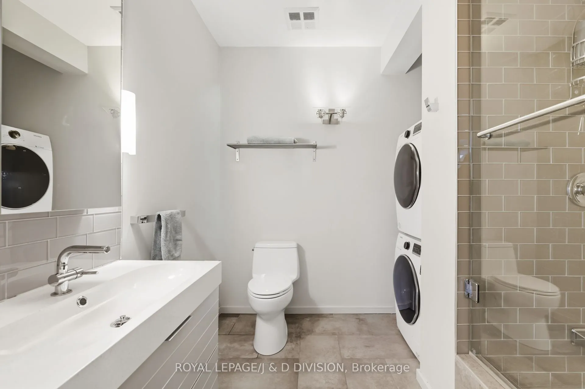 160 Baldwin Street, #610