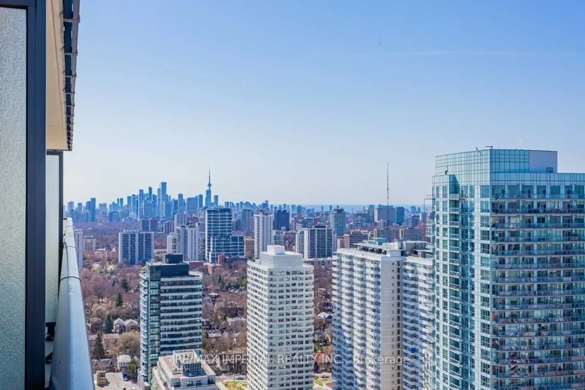 161 Roehampton Avenue W, #3711