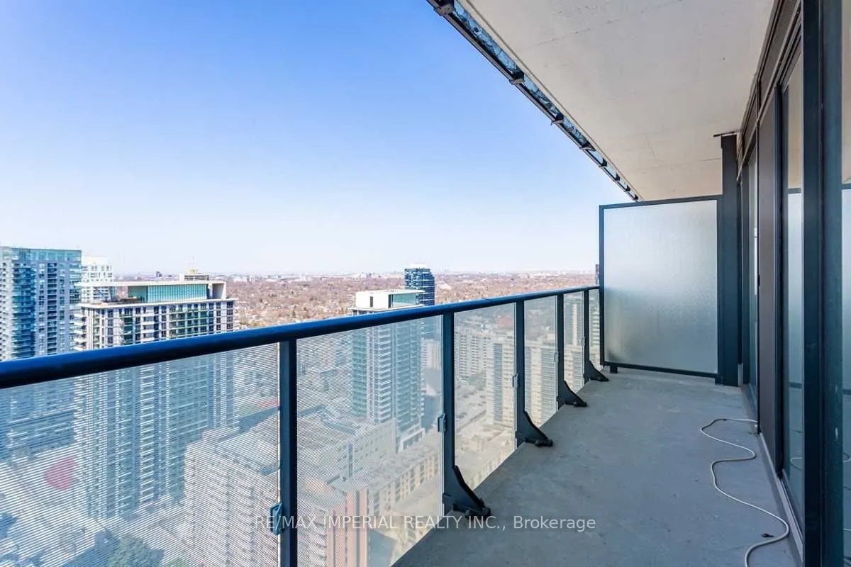 161 Roehampton Avenue W, #3711