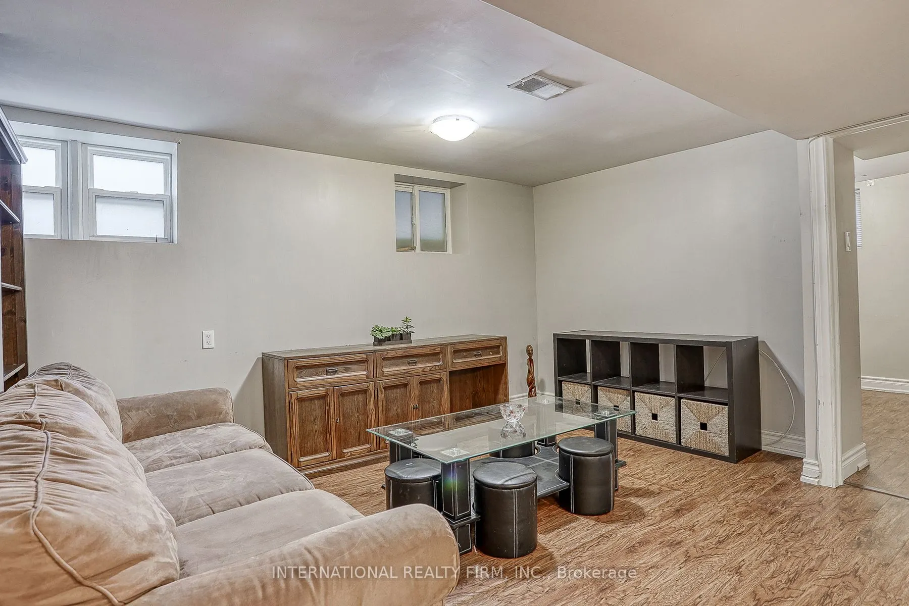 4 Yeomans Road, #Basement