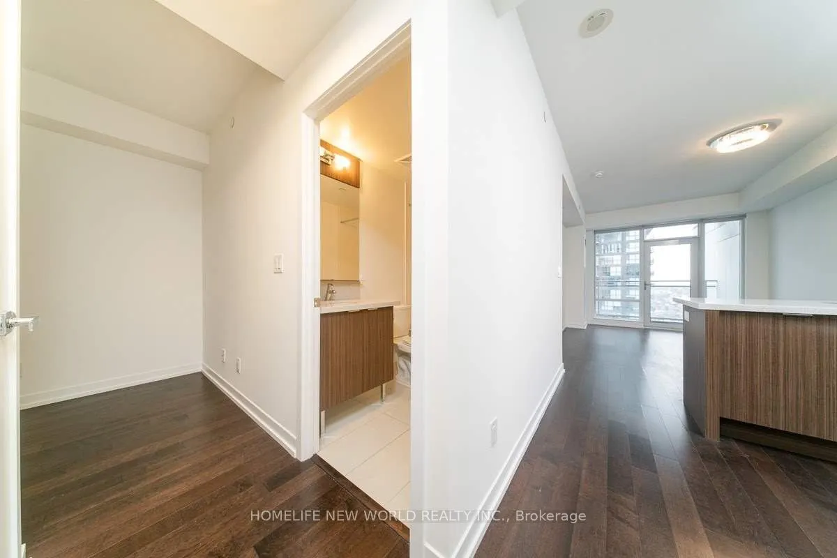 21 Widmer Street, #3001