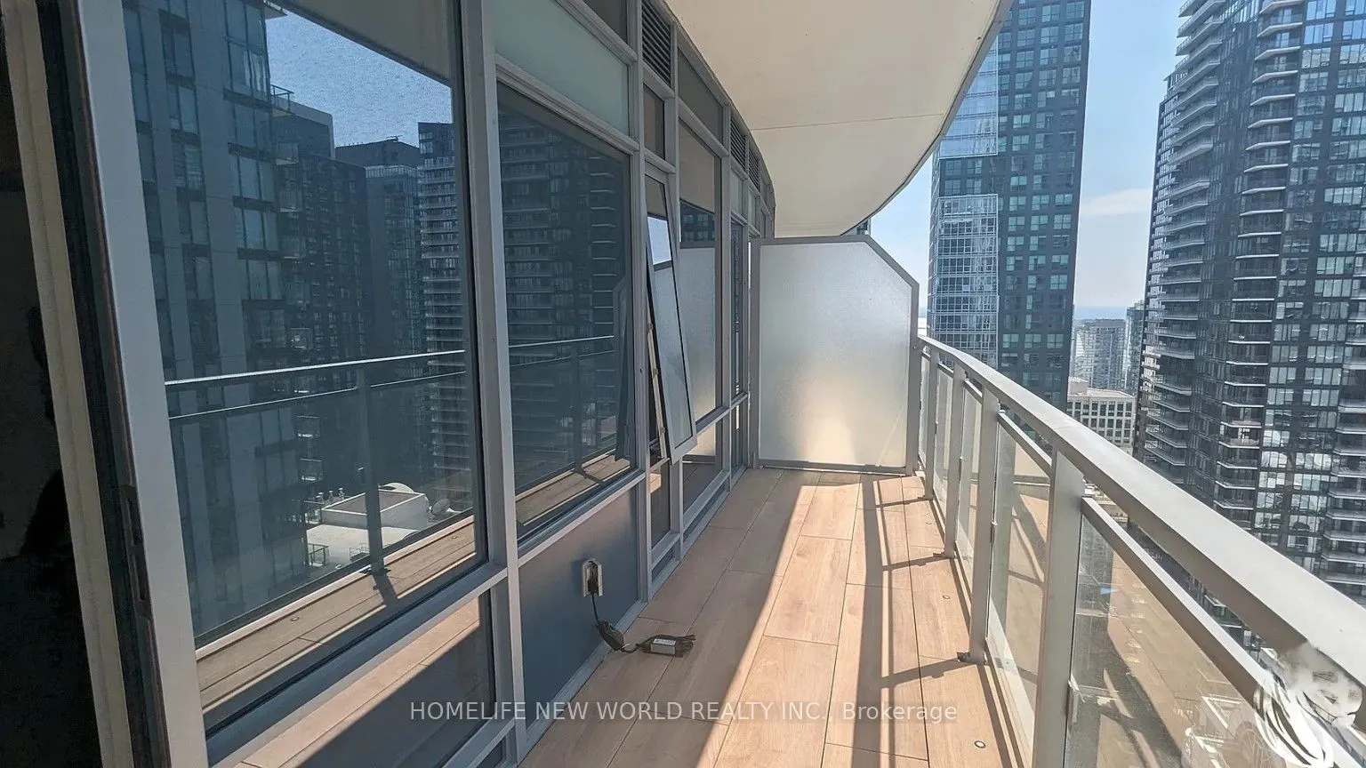 21 Widmer Street, #3001