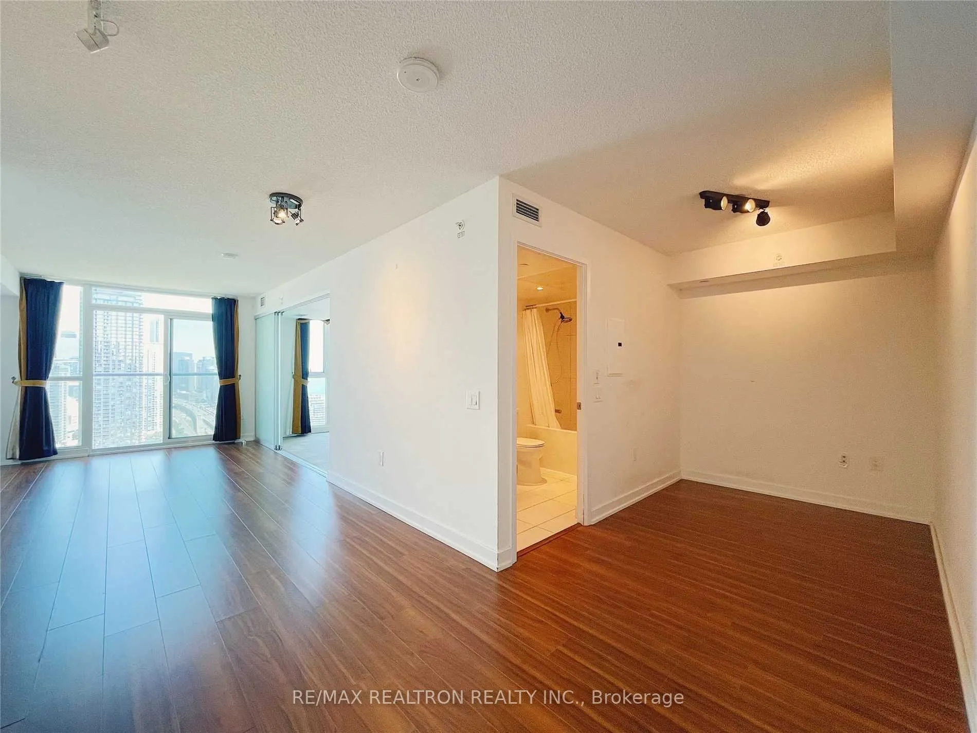 75 Queens Wharf Road, #3503