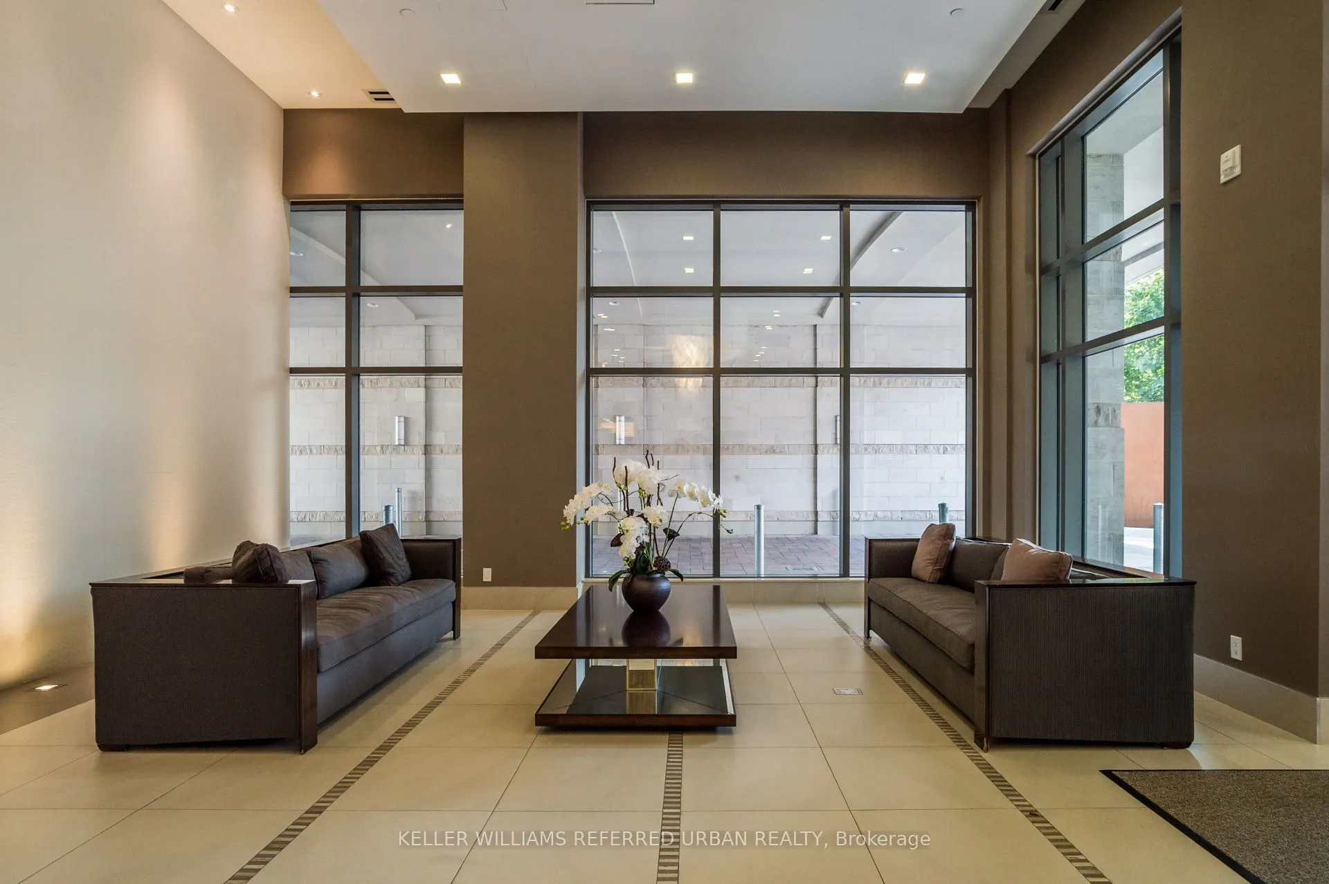 23 Glebe Road W, #725