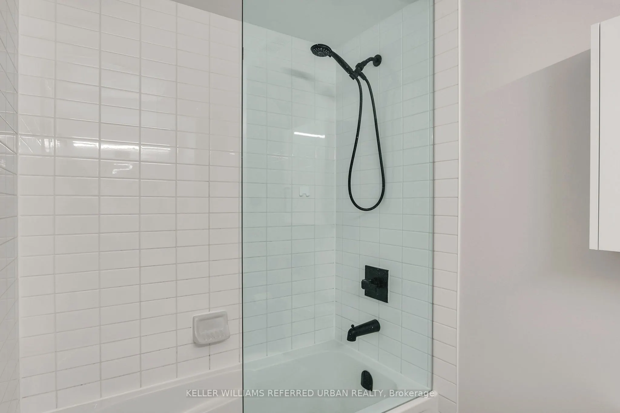 23 Glebe Road W, #725